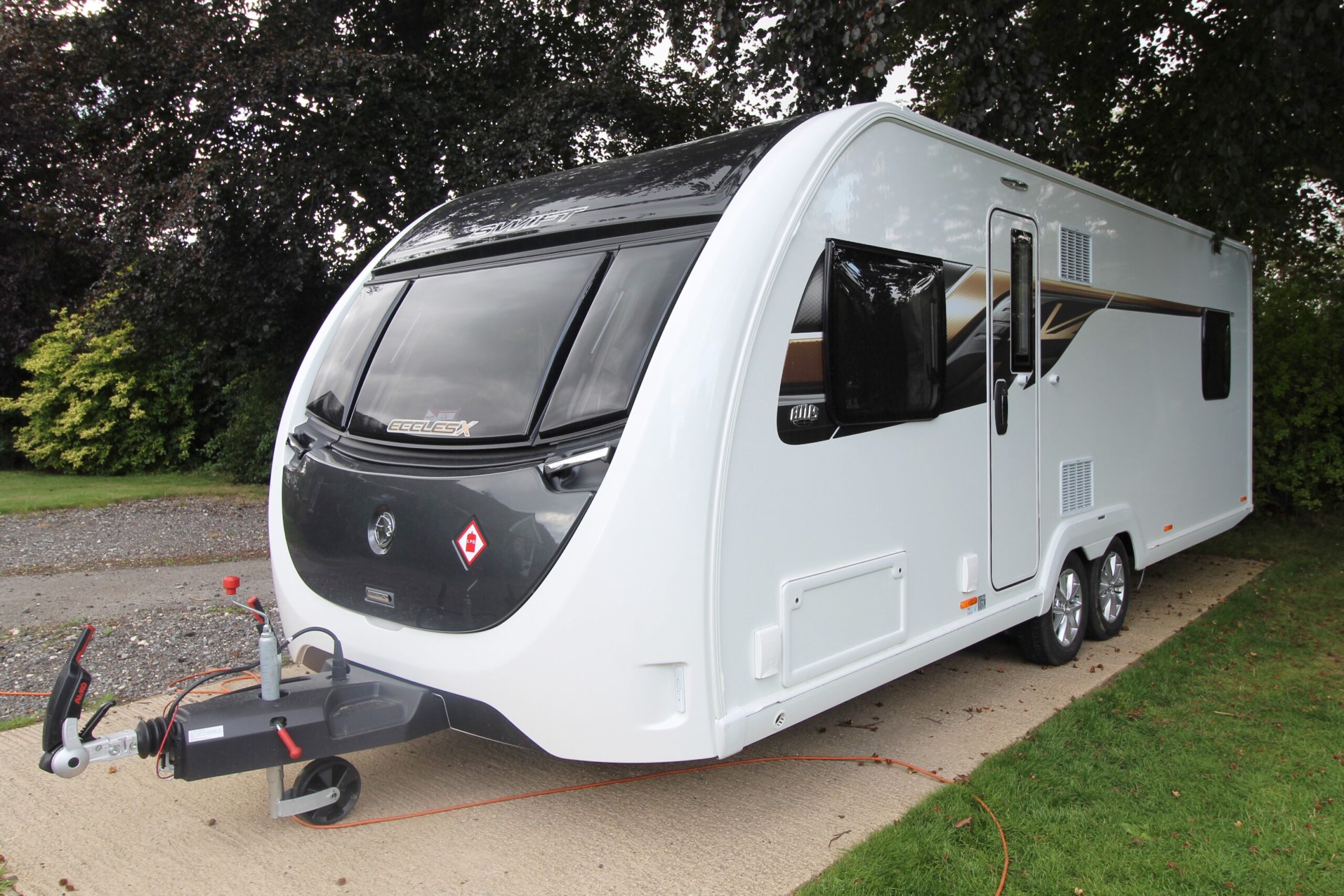 swift-eccles-x835-external.jpg