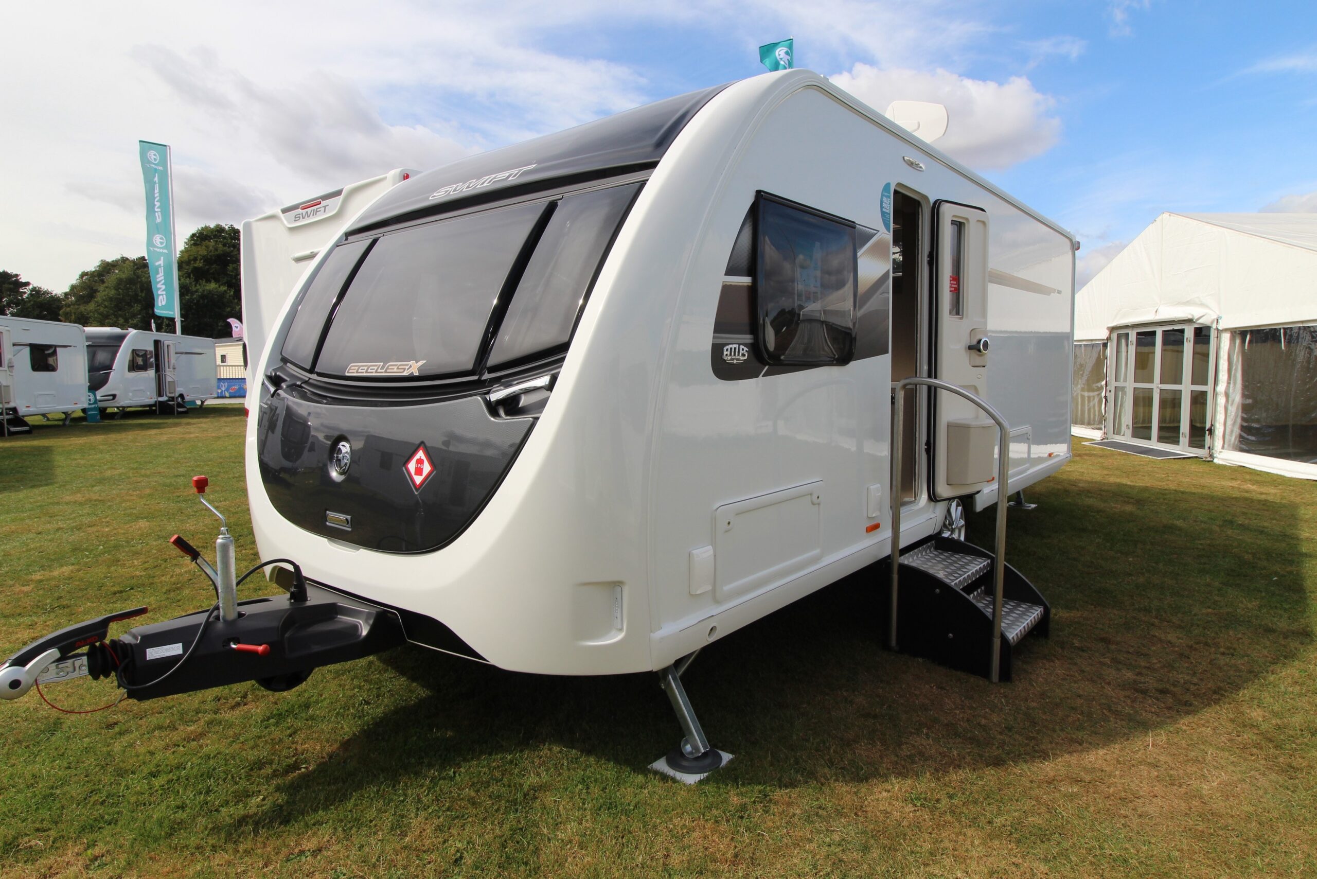 swift-eccles-x880-frontview.jpg