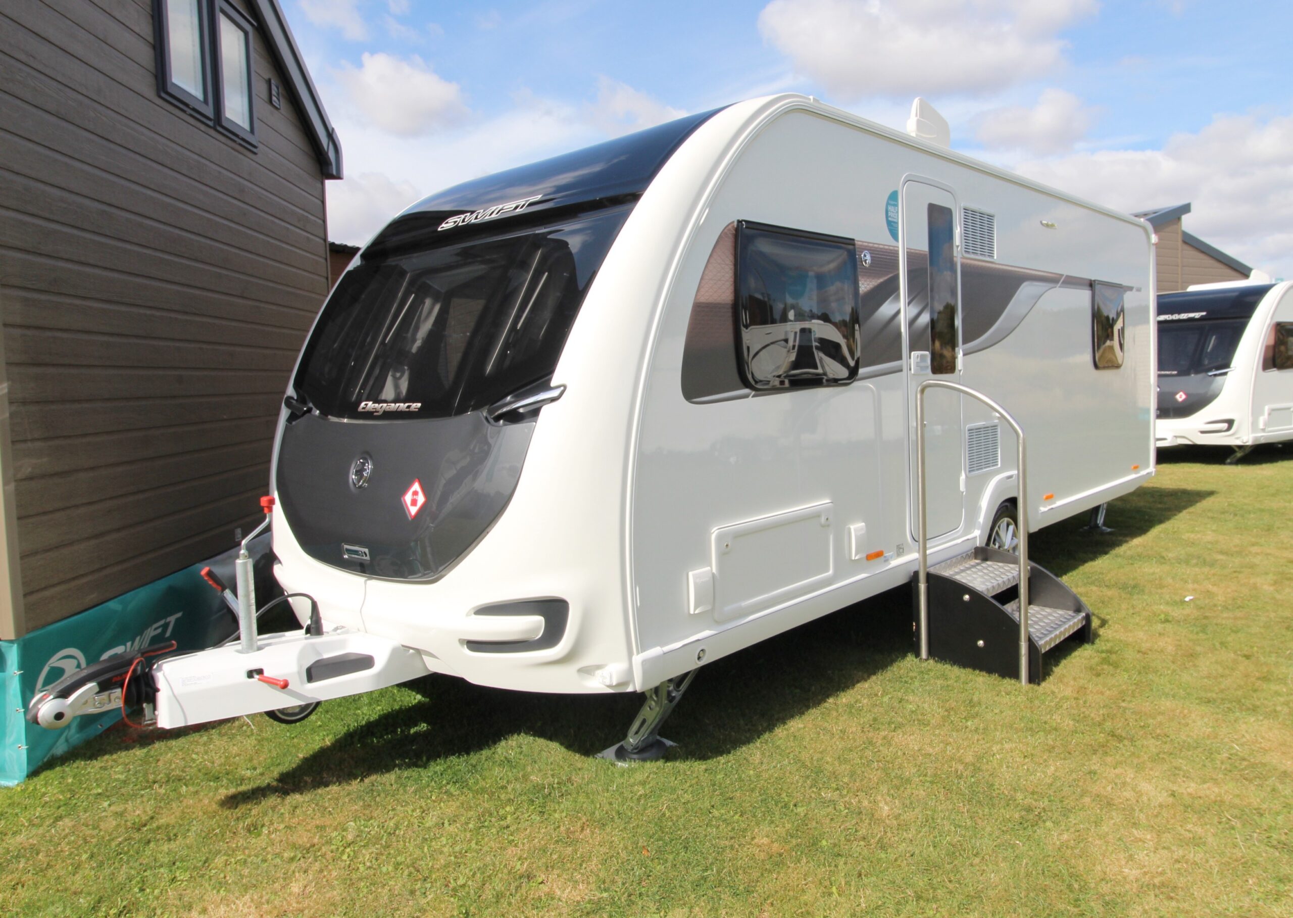 swift-elegance-560-external.jpg
