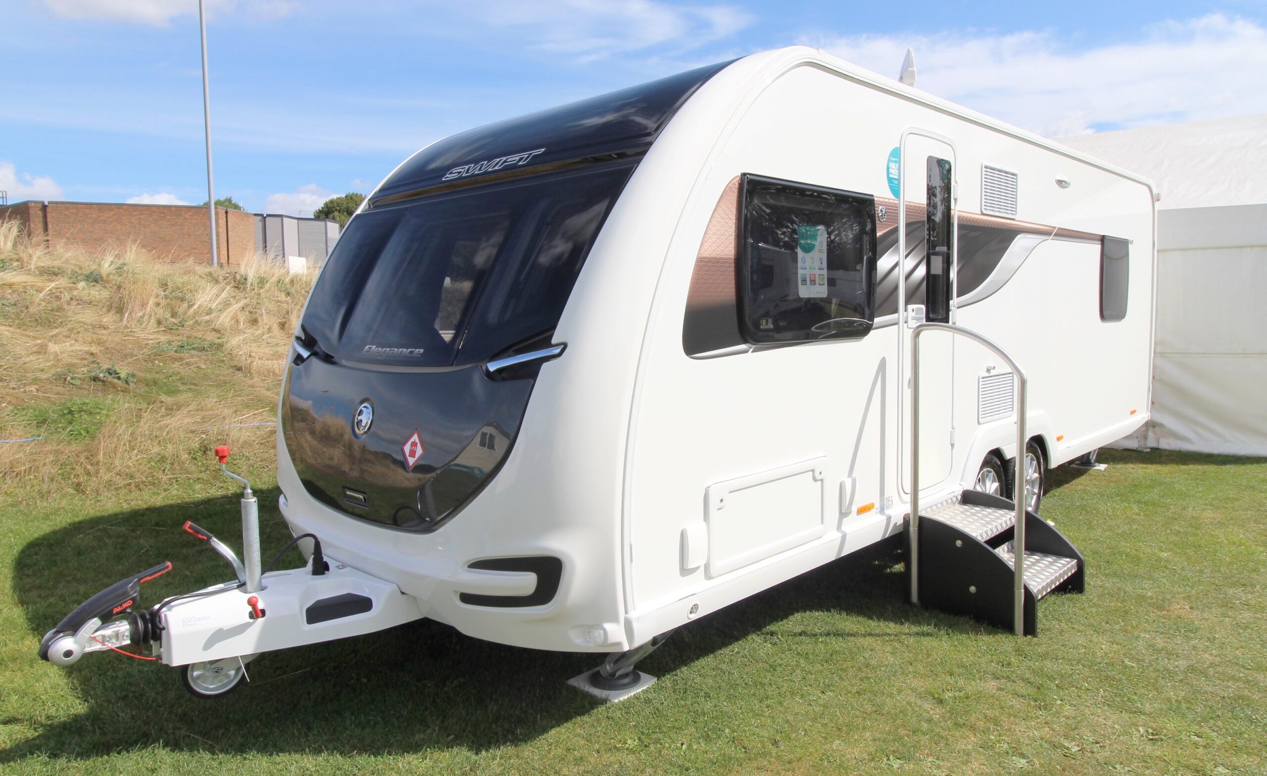 swift-elegance-650-externalfrontview.jpg