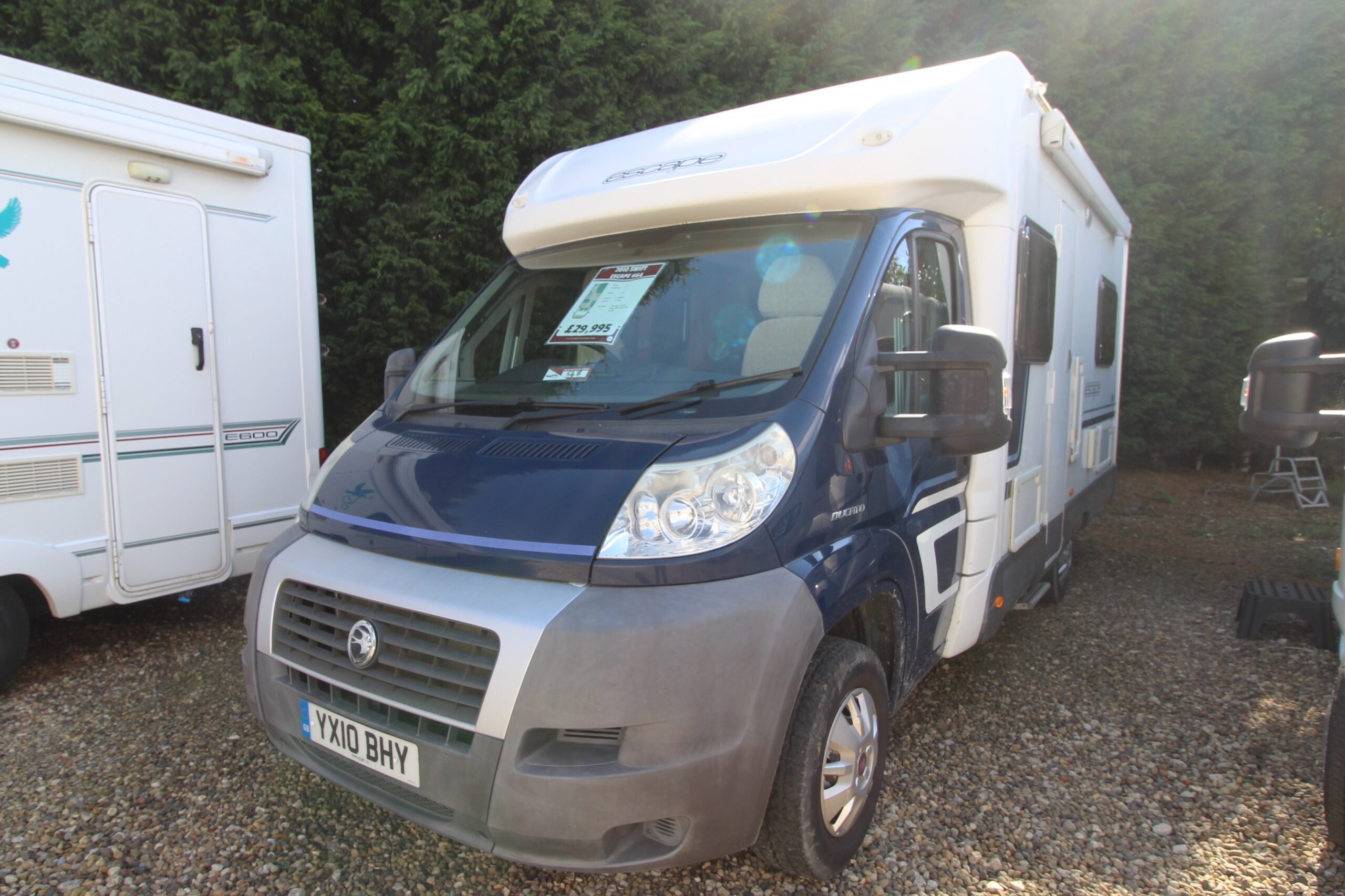 swift-escape-664-motorhome-wandahome-1.jpg