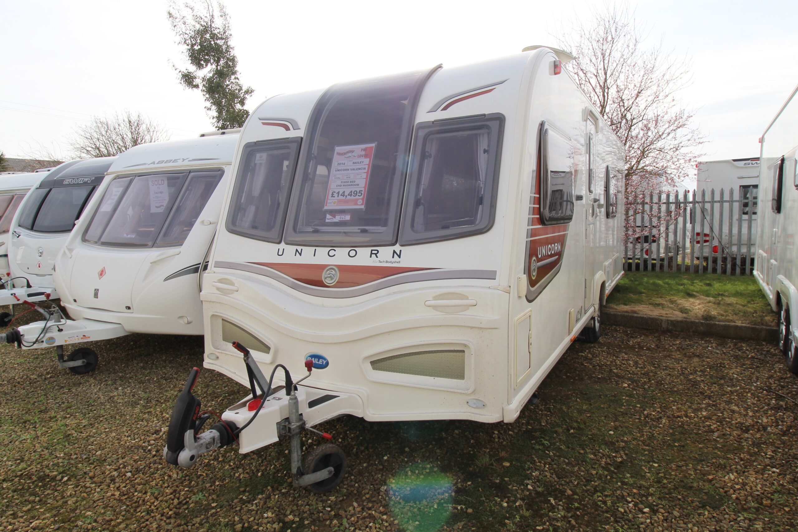used-2014-bailey-unicorn-valencia-caravan.jpg