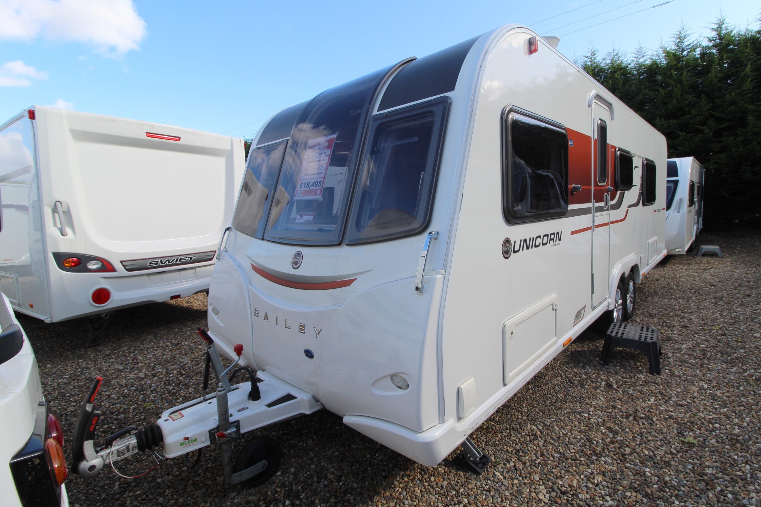 used-2016-bailey-unicorn-cordoba-wandahome_1.jpg