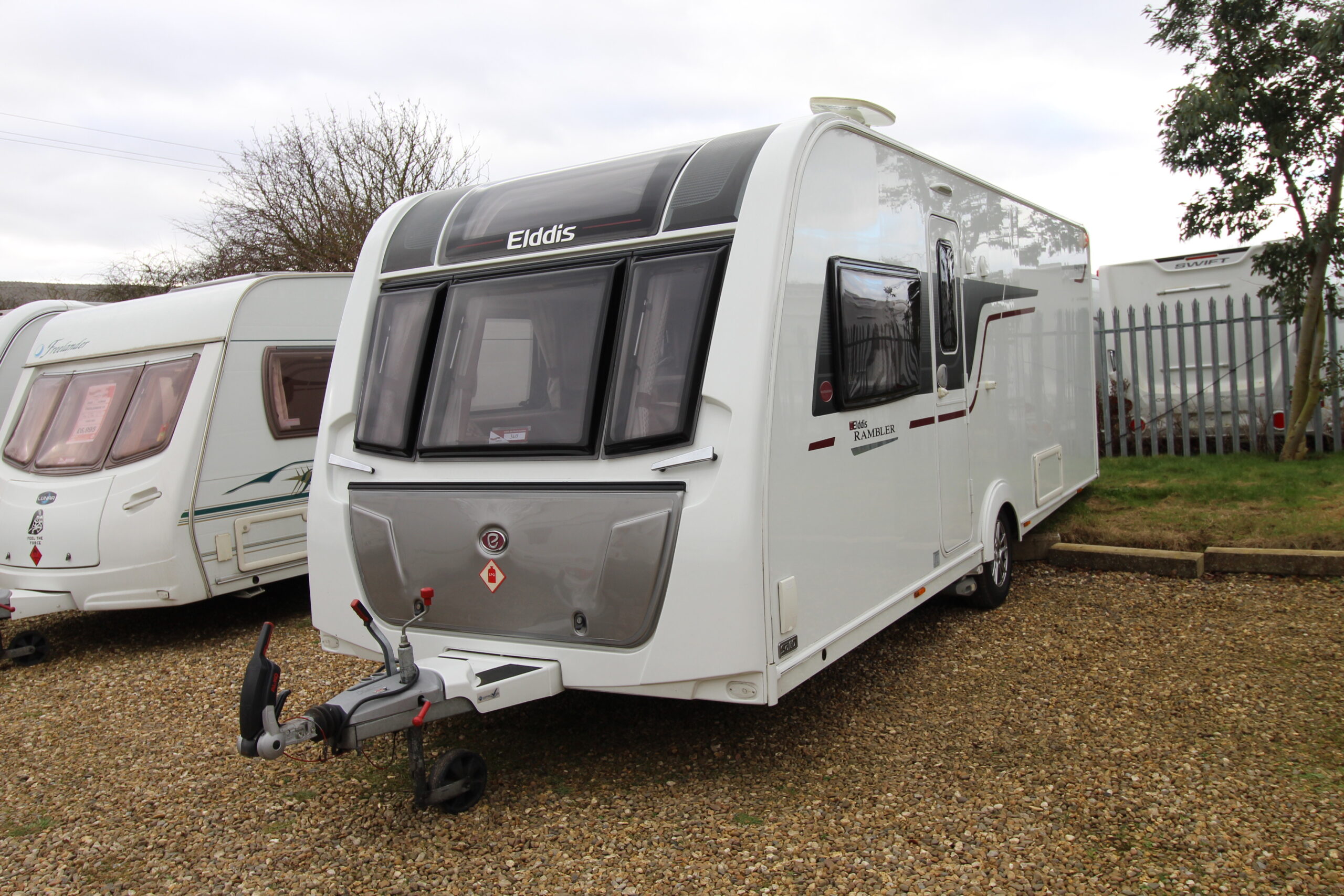 used-2016-elddis-rambler-19-4-caravan-wandahome_1.jpg