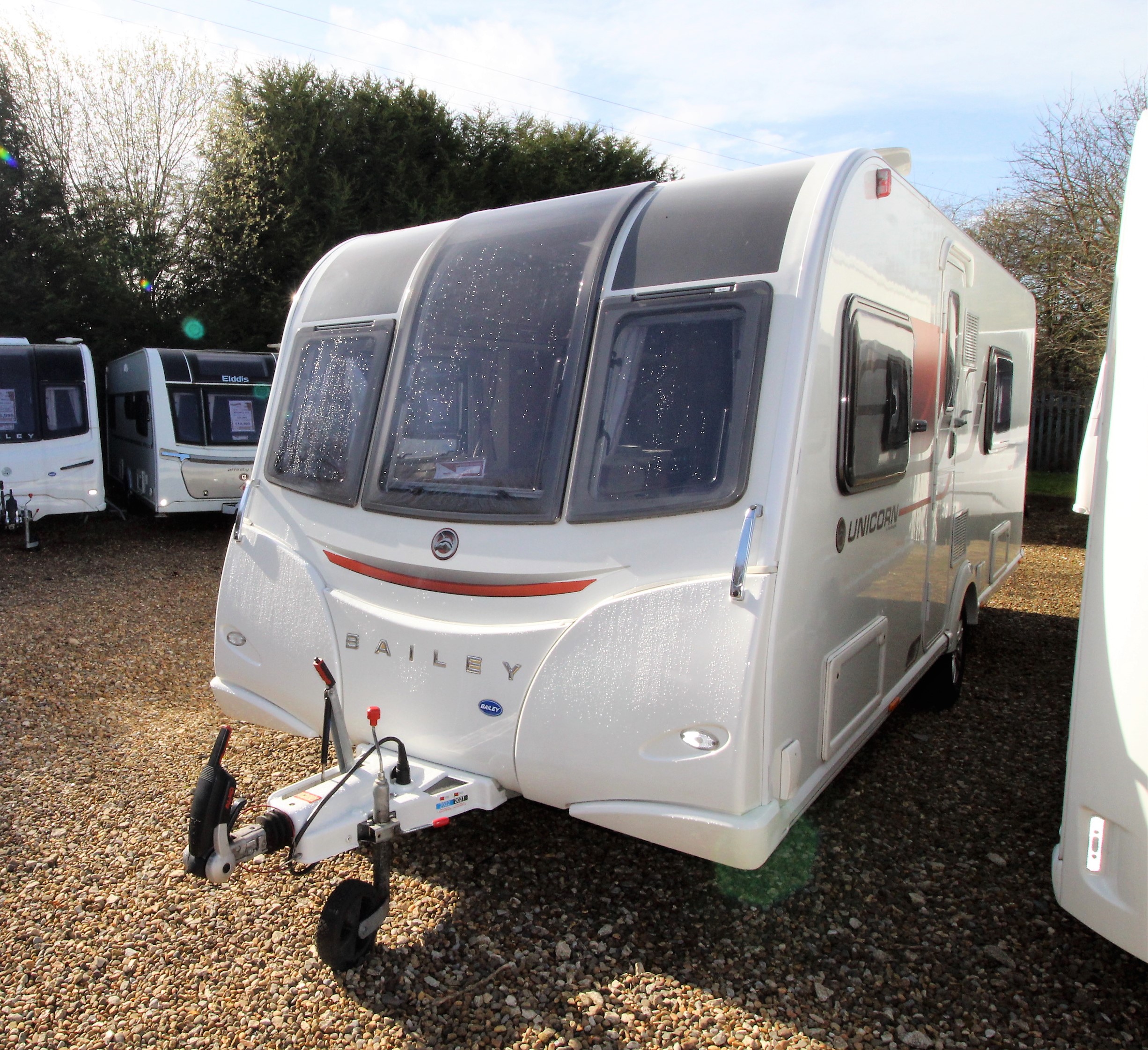 used-2017-bailey-unicorn-valencia-51454-1.jpg