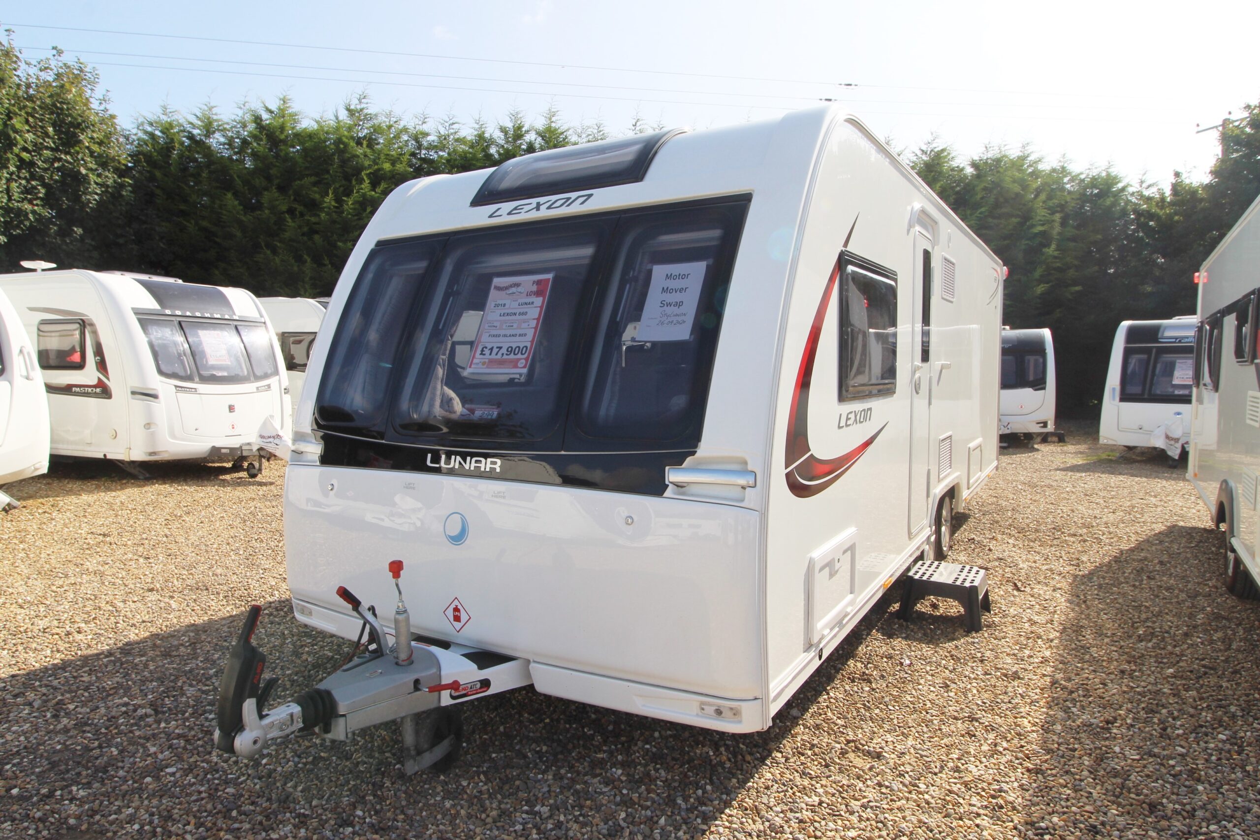 used-2018-lunar-lexon-660-caravan-wandahome-13.jpg