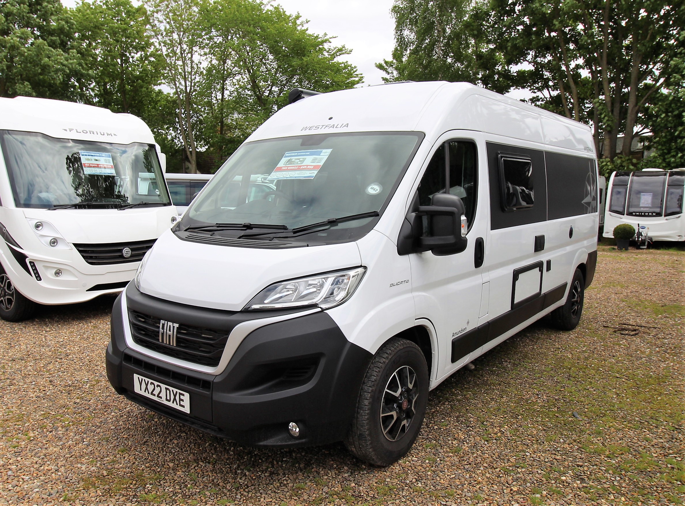used-2022-westfalia-amundsen-600e-campervan-white-18.jpg