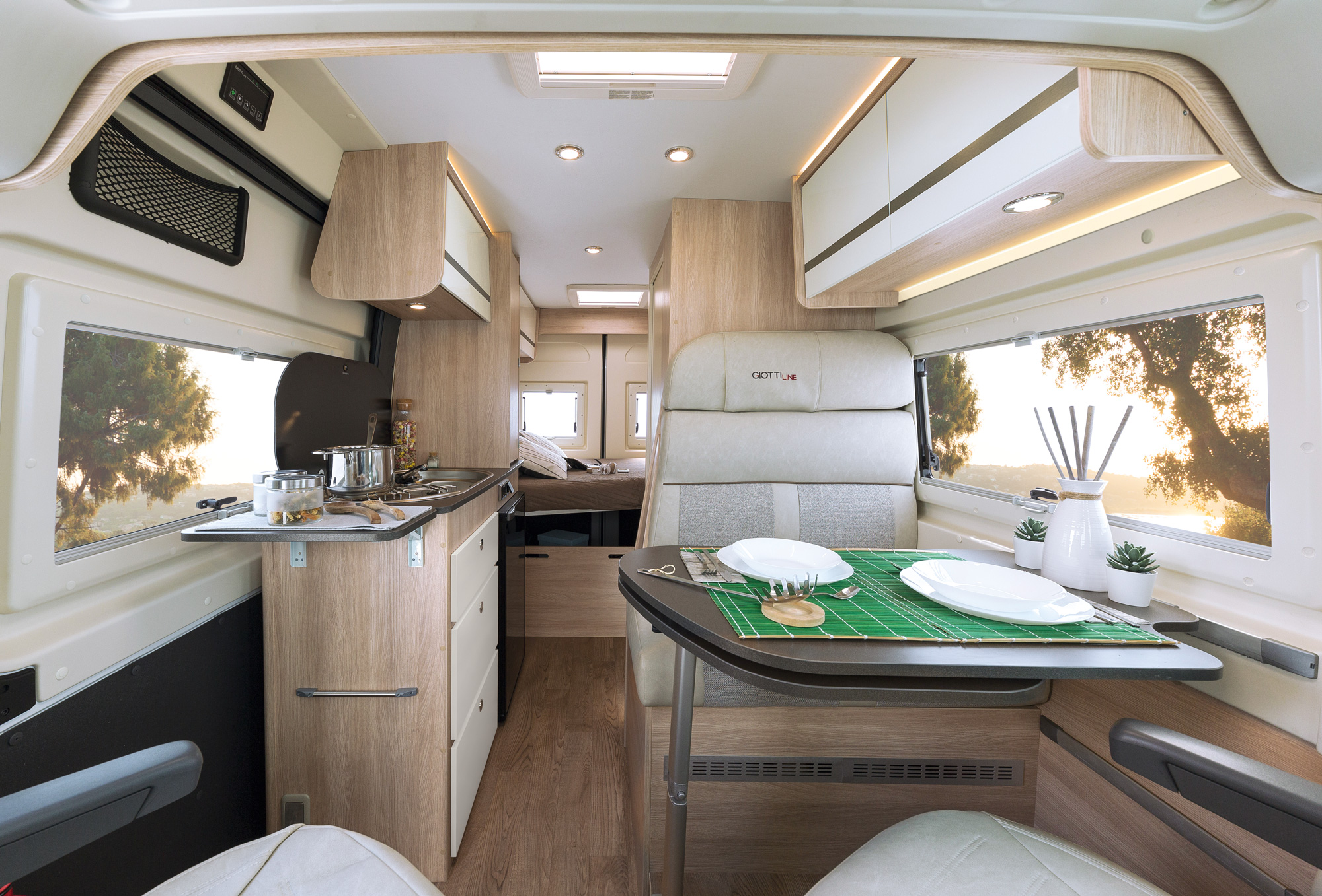 van-t54-bed1737.jpg