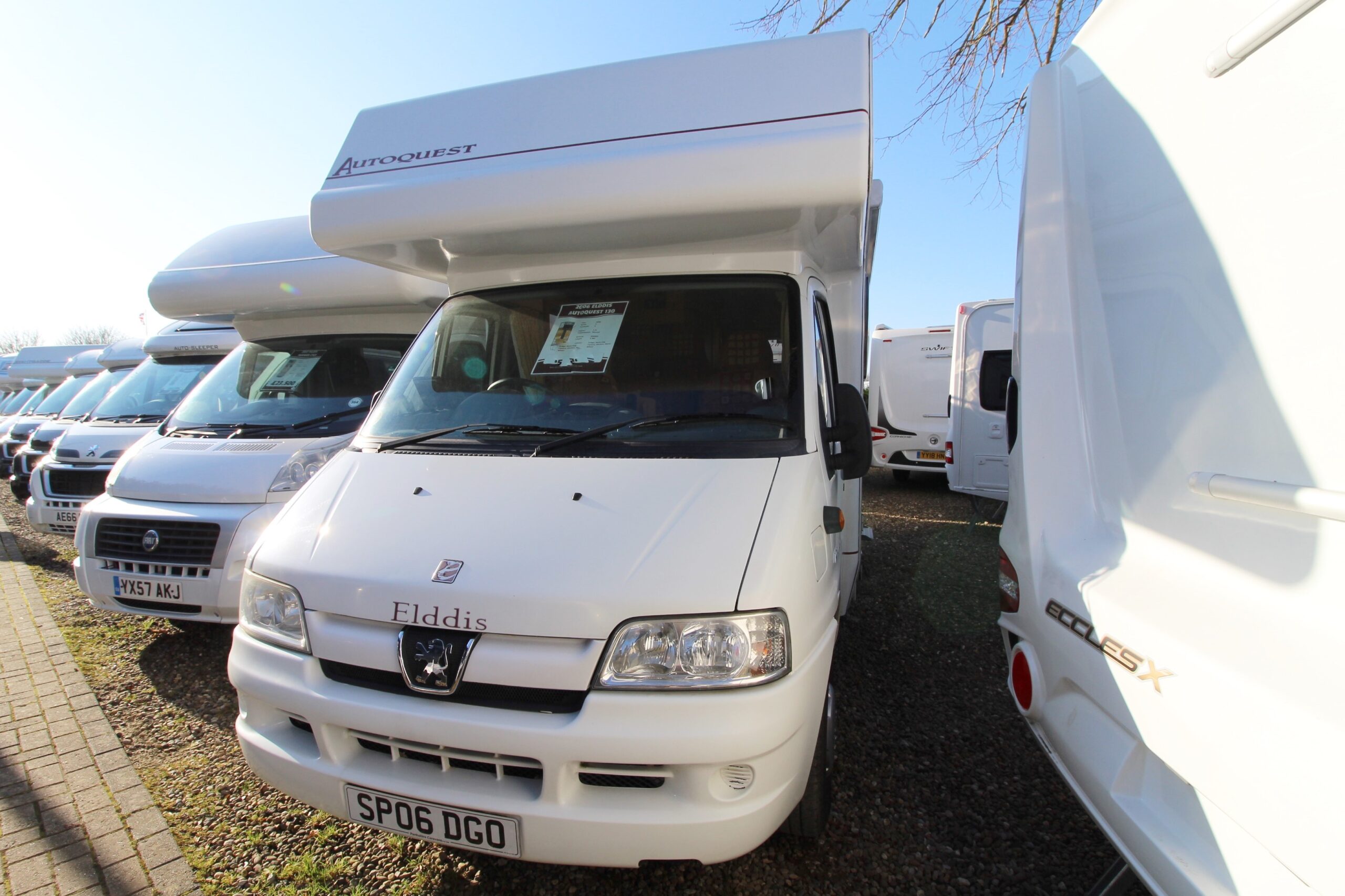 wandahome-elddis-autoquest-130-motorhome-5.jpg