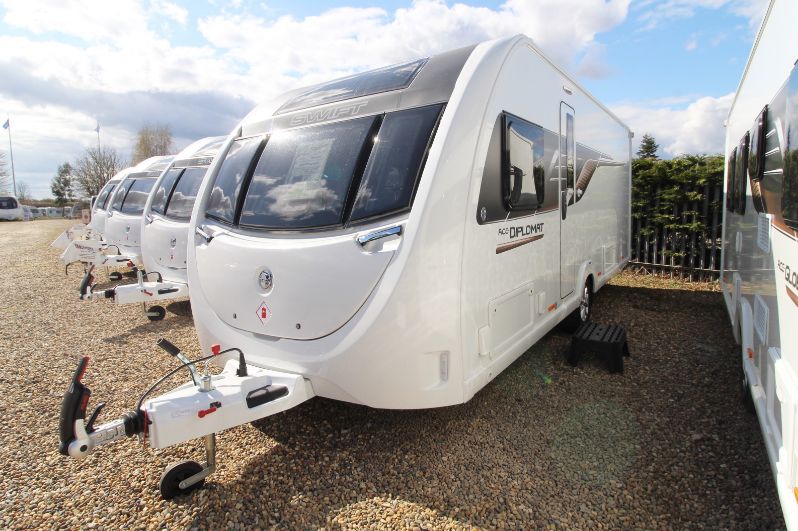 wandahome-new-swift-ace-diplomat-caravan-2_1.jpg