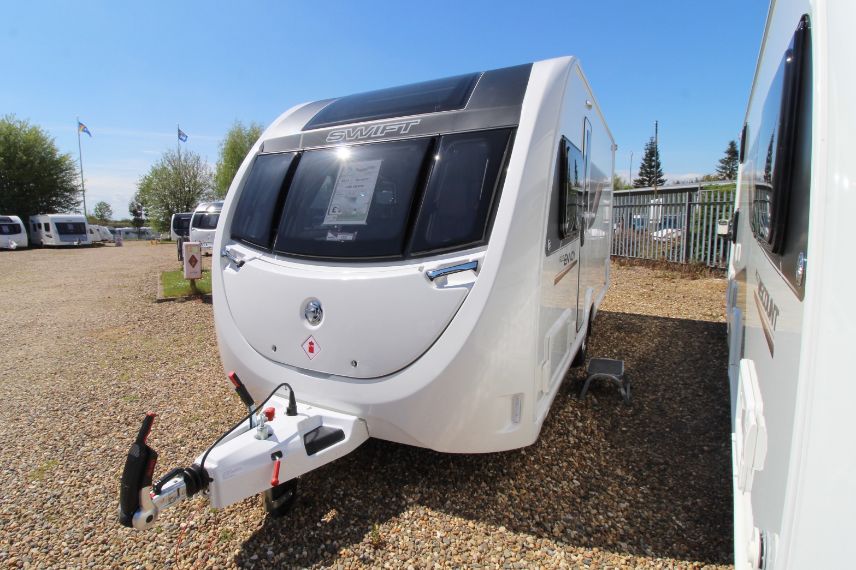 wandahome-new-swift-ace-envoy-2021-caravan-1_1.jpg