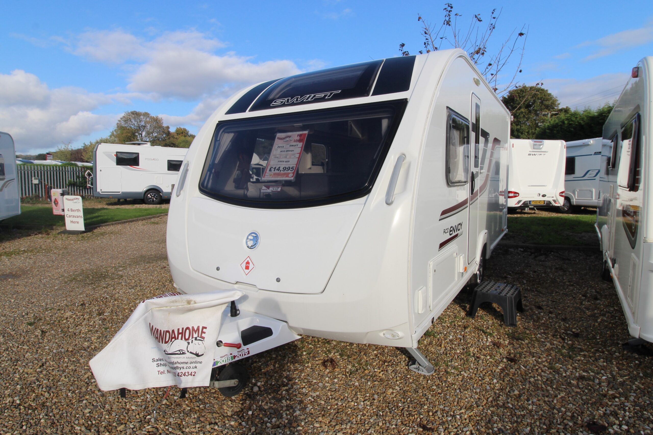 wandahome-used-2015-swift-ace-envoy-caravan-1.jpg
