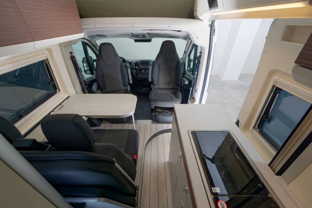 columbus-600-d-living-space-full_1.avif